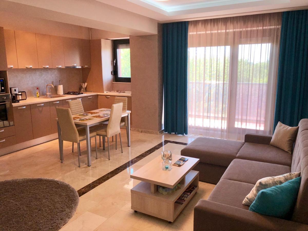 Sophia 3 Luxury Apartments Mamaia Esterno foto